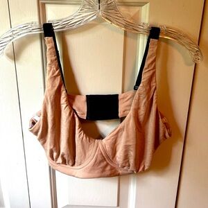 MeUndies FeelFree Longline Bralette Size XL; color: beige and black.